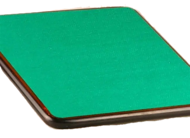 Ensemble Arabic Style VI Echiquier en Bois de Rose et d'Erable et Jeu d'Echecs en Métal Plaqué Or et Argent – Image 10