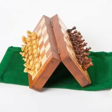 Alternative view of Ensemble Magnétique de Voyage en Bois