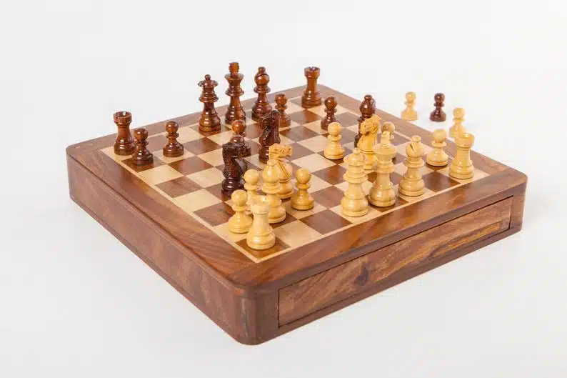 Ensemble Magnétique de Jeu d'Echecs et de Dame en Bois – Image 3