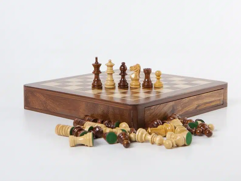 Ensemble Magnétique de Jeu d'Echecs et de Dame en Bois – Image 10