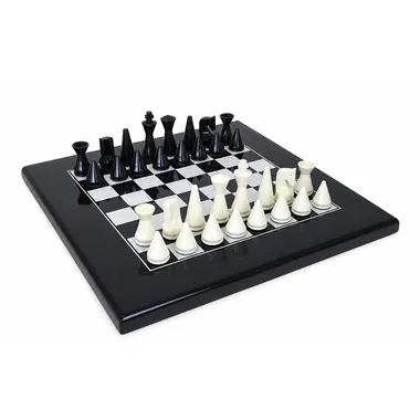 Ensemble "Pyramide Moderne Noir" Echiquier en Bois Massif Laqué Noir & Jeu d'Echecs en Bois Massif Laqué Noir et Blanc
