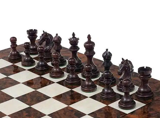 Ensemble Garvi Luxe Echiquier en Racine de Noyer Foncé Laqué & Jeu d'Echecs en Bois de Rose – Image 2