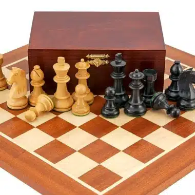 Ensemble Championship II Echiquier en Bois d'Acajou et d'Erable, Jeu d'Echecs en Bois de Buis et Buis Ebonisé &  Coffret de Rangement en Bois de Bouleau – Image 4