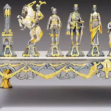 Ensemble "Renaissance Florentine XVe Siècle" Echiquier et Jeu d'Echecs en Bronze, Onyx et Or 24 Carats