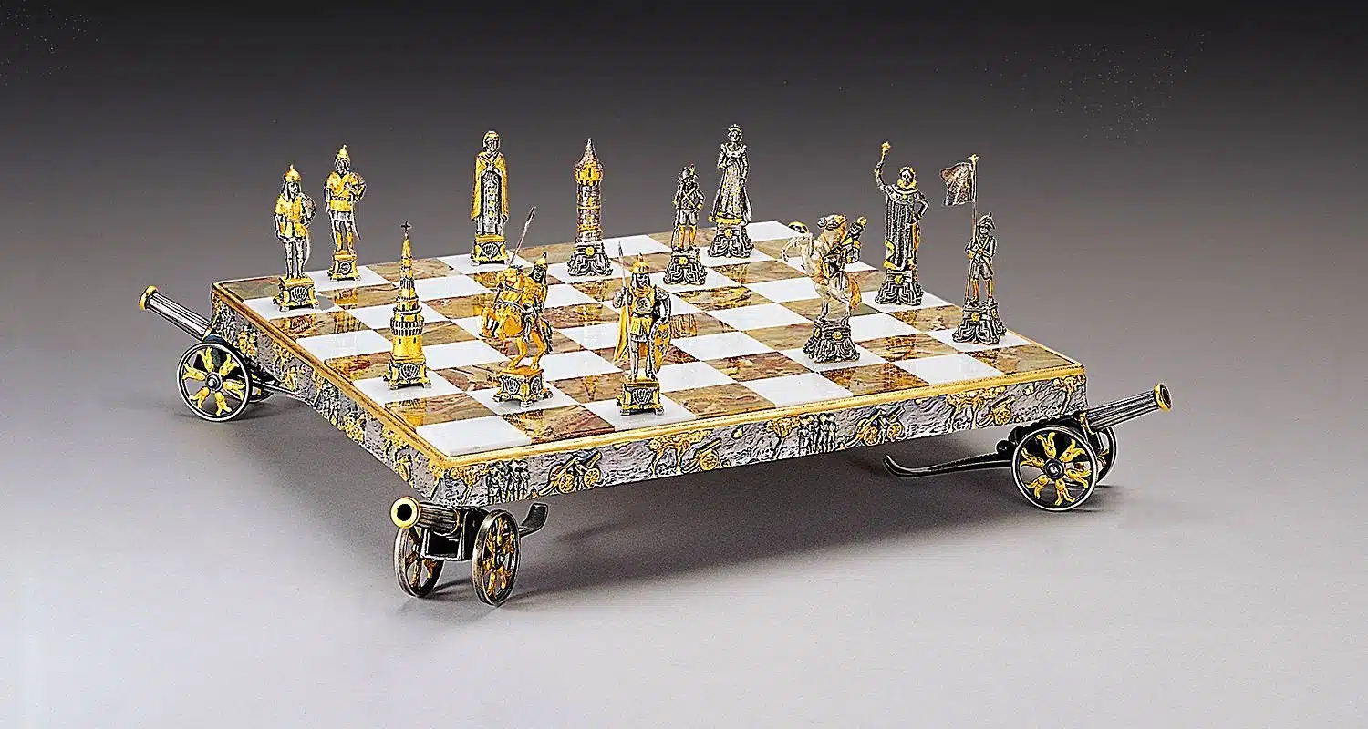 Ensemble Napoléon et Tsar Dimitri sur échiquier en onyx monté sur roues dorées
