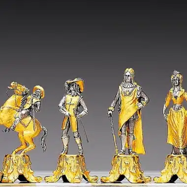 Ensemble "Louis XIV le Roi Soleil 1643" Table d'Echiquier carré et Jeu d'Echecs en Bronze, Onyx et Or 24 Carats