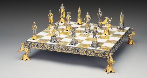 Ensemble "Louis XIV le Roi Soleil II" Echiquier et Jeu d'Echecs en Bronze, Onyx et Or 24 Carats