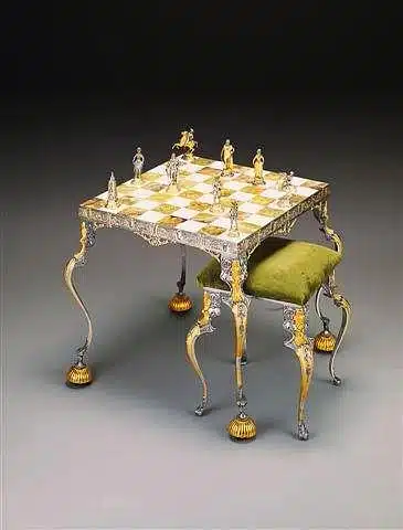 Ensemble "Napoléon Bonaparte Premier Empereur de France" Table d'Echiquier et Jeu d'Echecs en Bronze, Onyx et Or 24 Carats