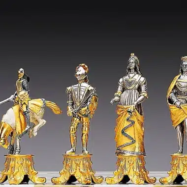 Pièces dorées Medicis vs Pazzi, cavalier, roi et dame finement détaillés