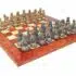 Ensemble "Buste Médieval Haut de Gamme" Echiquier en Bois d'Orme et de Bruyère & Jeu d'Echecs en Etain Massif Plaqué Or et Argent