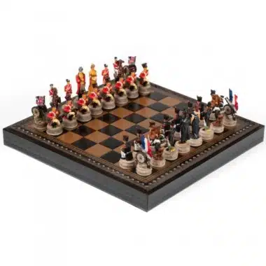 Alternative view of Ensemble Bataille de Waterloo III Echiquier en Similicuir avec Rangement & Jeu d'Echecs en Résine Peint à la Main