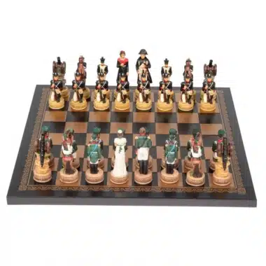 Ensemble Napoléon Campagne de Russie II Jeu d'Echecs en Résine et Echiquier en Similicuir Noir