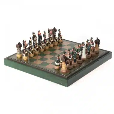 Alternative view of Ensemble Napoléon Campagne de Russie IV Jeu d'Echecs en Résine et Echiquier en Similicuir Vert