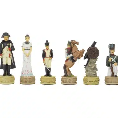 Alignement des six types de pièces Napoléon du roi au pion