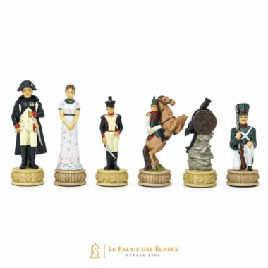 Alignement des six types de pièces Napoléon du roi au pion