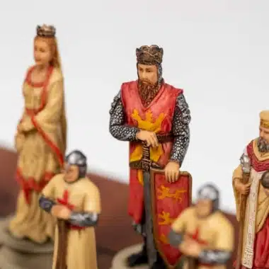 Détail des pièces Croisade, roi dame et chevaliers aux boucliers héraldiques