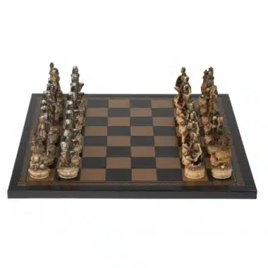 Ensemble Mort-Vivant Echiquier en Similicuir Noir et Jeu d'Echecs en Résine Peint à la Main