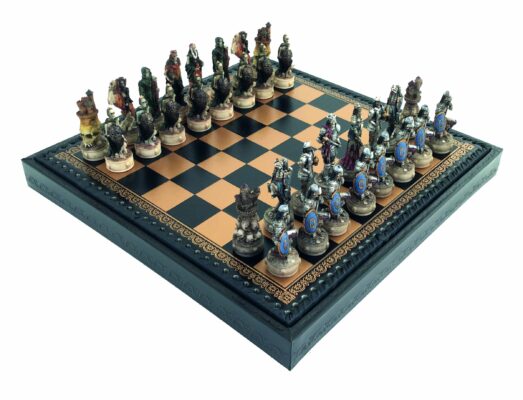 Ensemble Mort-Vivant II Echiquier en Similicuir Noir Avec Rangement et Jeu d’Echecs en Résine Peint à la Main