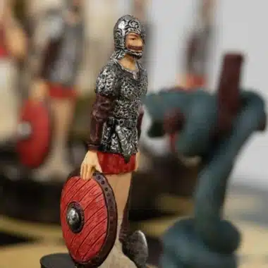 Ensemble Viking II Echiquier Coffret en  Similicuir et Jeu d'Echecs Peint à la Main – Image 3