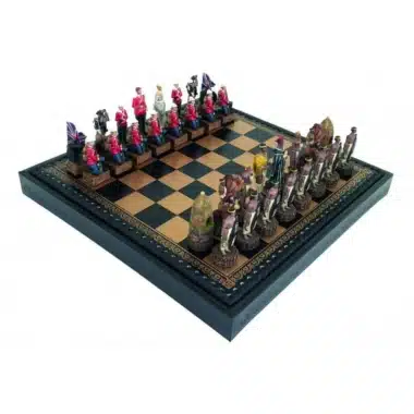 Ensemble Guerre Anglo-Zouloue II Echiquier en Similicuir avec Rangement et Jeu d'Echecs en Résine Peint à la Main