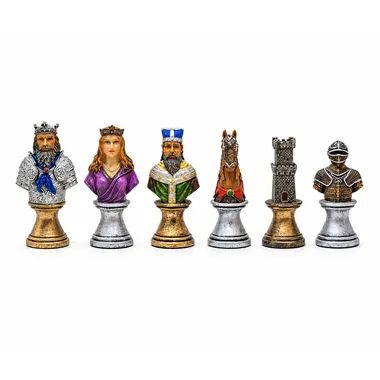 Pièces d'échecs en résine peinte, bustes médiévaux rois, dames et cavaliers