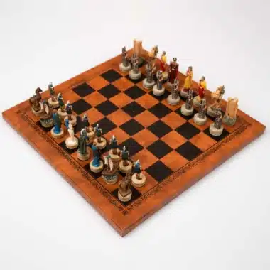 Ensemble Guerre de Troie Echiquier en Similicuir et Jeu d'Echec en Résine Peint à la Main