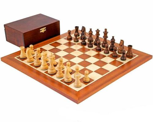 Ensemble Championship Echiquier en Bois d’Acajou et d’Erable, Jeu d’Echecs en Bois de Rose Doré et de Buis & Coffret de Rangement en Bois de Bouleau