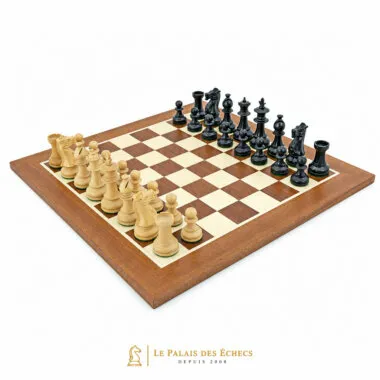 Ensemble Fleur Royale complet sur échiquier en acajou et érable, pièces en position