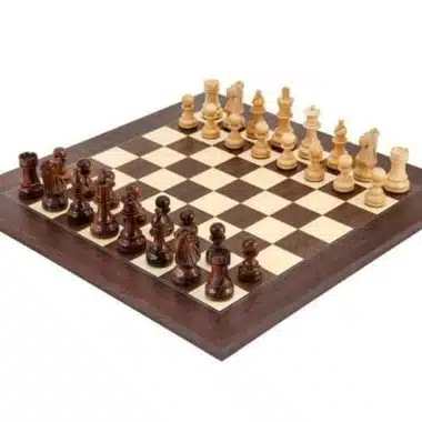 Ensemble French Knight III Echiquier en Bois de Rose et d'Erable & Pièces d'Echecs en Bois de Rose