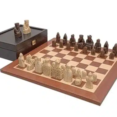 Ensemble Ile de Lewis Echiquier en Bois d'Acajou, Jeu d'Echecs Ile de Lewis et Coffret de Rangement