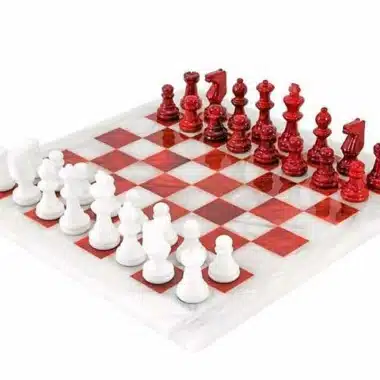 Ensemble "Rouge et Blanc" Echiquier et Jeu d'Echecs en Albâtre de Volterra