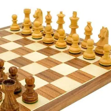 Ensemble "Academy Medium" Echiquier en Bois de Noyer et d'Erable & Jeu d'Echecs en Bois de Rose