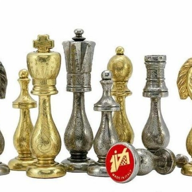 Jeu d'Echecs en Métal Plaqué Or et Argent 