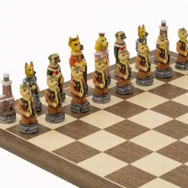 Jeu d'Echecs en Résine "Chiens vs Chats"