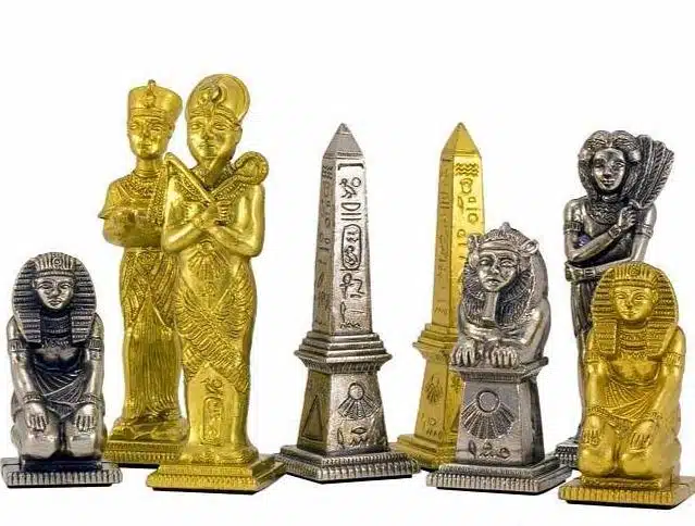 Ensemble "Egypte" Echiquier en Bois d'Erable & Jeu d'Echecs en Métal Massif