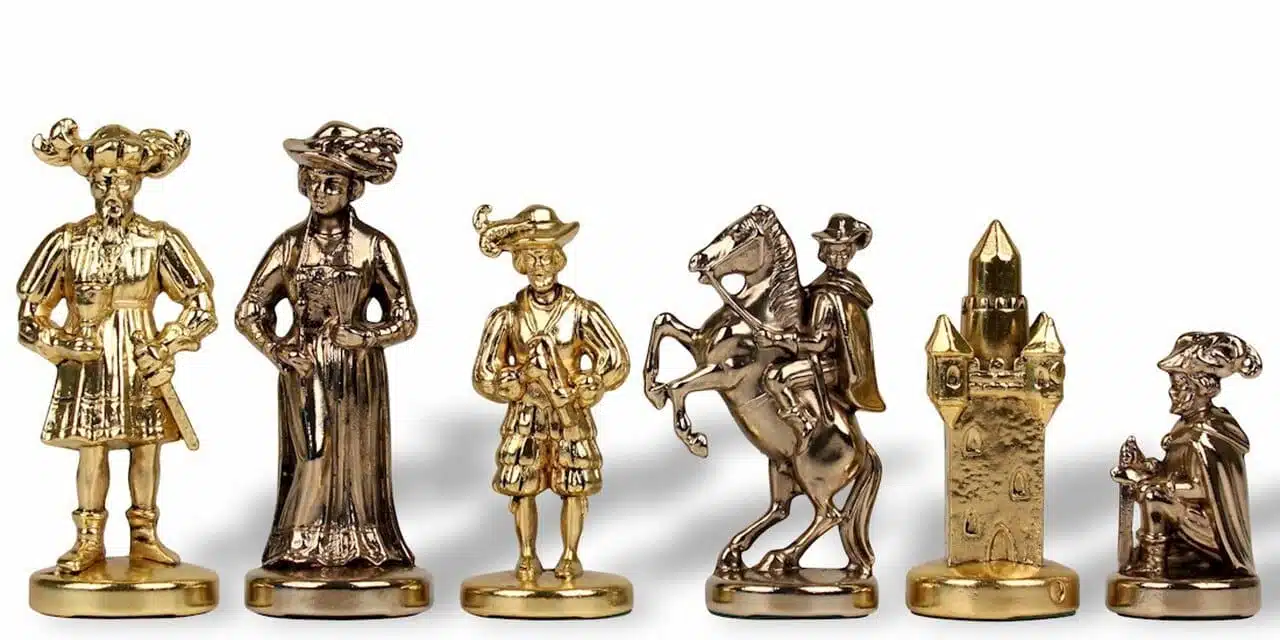 Ensemble Lanzichenecchi III Echiquier en Bois et Jeu d'Echecs en Métal – Image 3