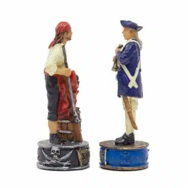 Pirate et soldat bleu face à face, détail des figurines peintes à la main