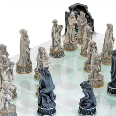 Ensemble Vampire & Loup Garou disposé sur l'échiquier, vue d'ensemble légèrement surélevée