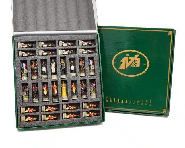 Jeu d'Echecs en Résine "Bataille de Waterloo"
