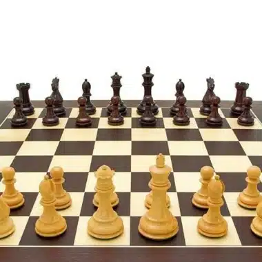 Ensemble Windsor III Echiquier en Bois de Wenge et Erable & Jeu d'Echecs en Bois de Rose – Image 2