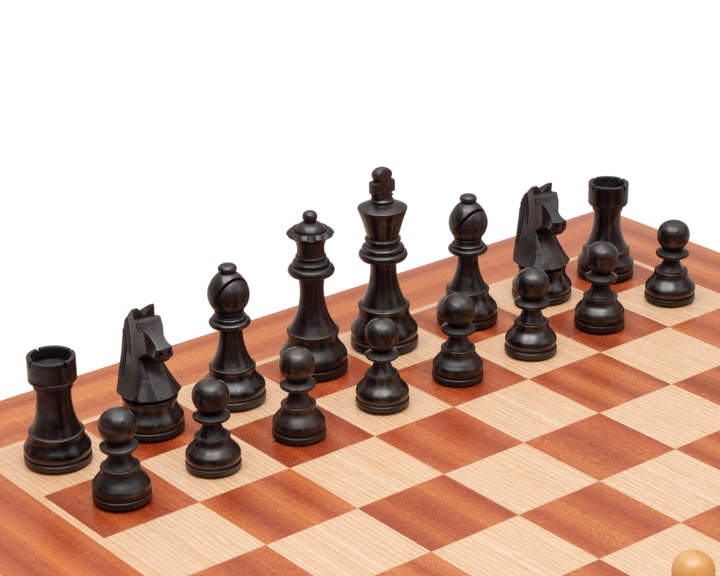 File:Aire de Beaune-Mercueil - jeu d'échecs.JPG - Wikimedia Commons