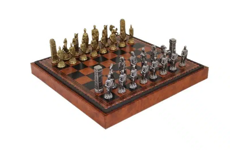 Ensemble Romains vs Barbares VII Echiquier en Similicuir avec Rangement et Figurines en Métal