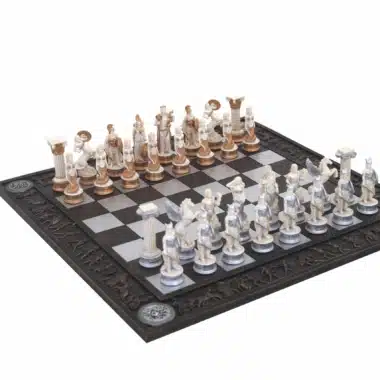 Jeu d'Echecs Mythologie Grecque Peint à la Main et Echiquier Grec Noir et Blanc