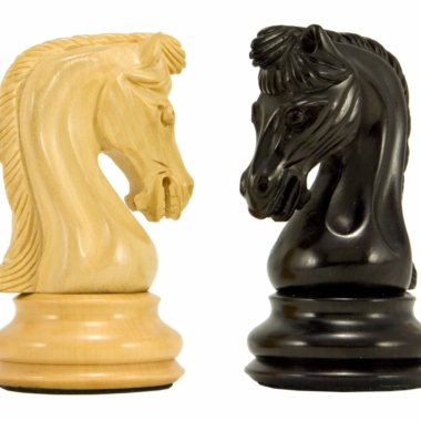 Jeu d'Échecs série Canterbury Knight de Luxe en Bois d'Ébène et Bois de Buis