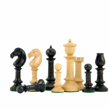 Jeu d'Échecs Nord Upright en Bois d'Ébène et Bois de Buis