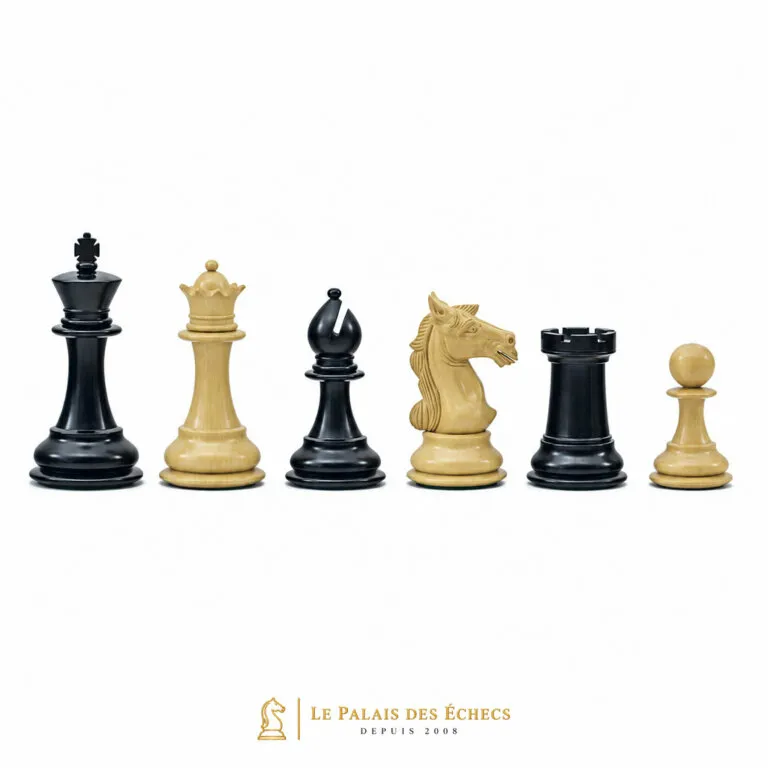Jeu d'Échecs Columbus : série complète de pièces en ébène et buis alignées
