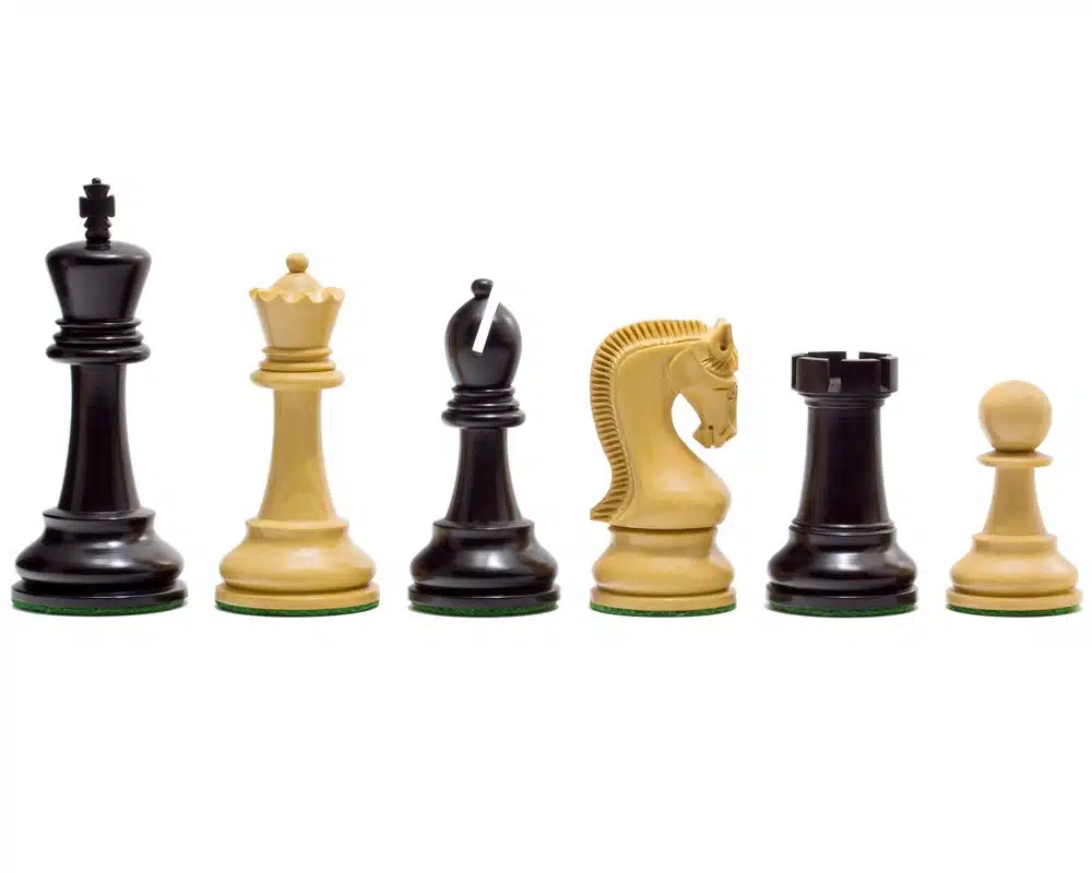 Ensemble Leningrad Echiquier en Bois d'Acajou et Jeu d'Echecs en Bois de Buis Ebonisé – Image 11