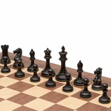 Jeu d'Échecs Rochester - Échiquier en bois de Noyer et Érable & Pièces en bois de Buis et Ébène