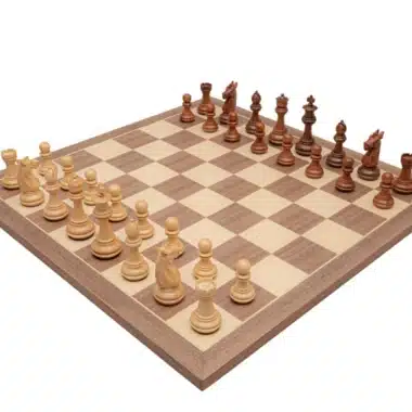 Jeu d'échecs Trapani - Échiquier en Erable et Noyer & Pièces en Acacia et Bois de Buis