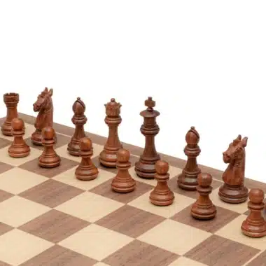 Jeu d'échecs Trapani - Échiquier en Erable et Noyer & Pièces en Acacia et Bois de Buis